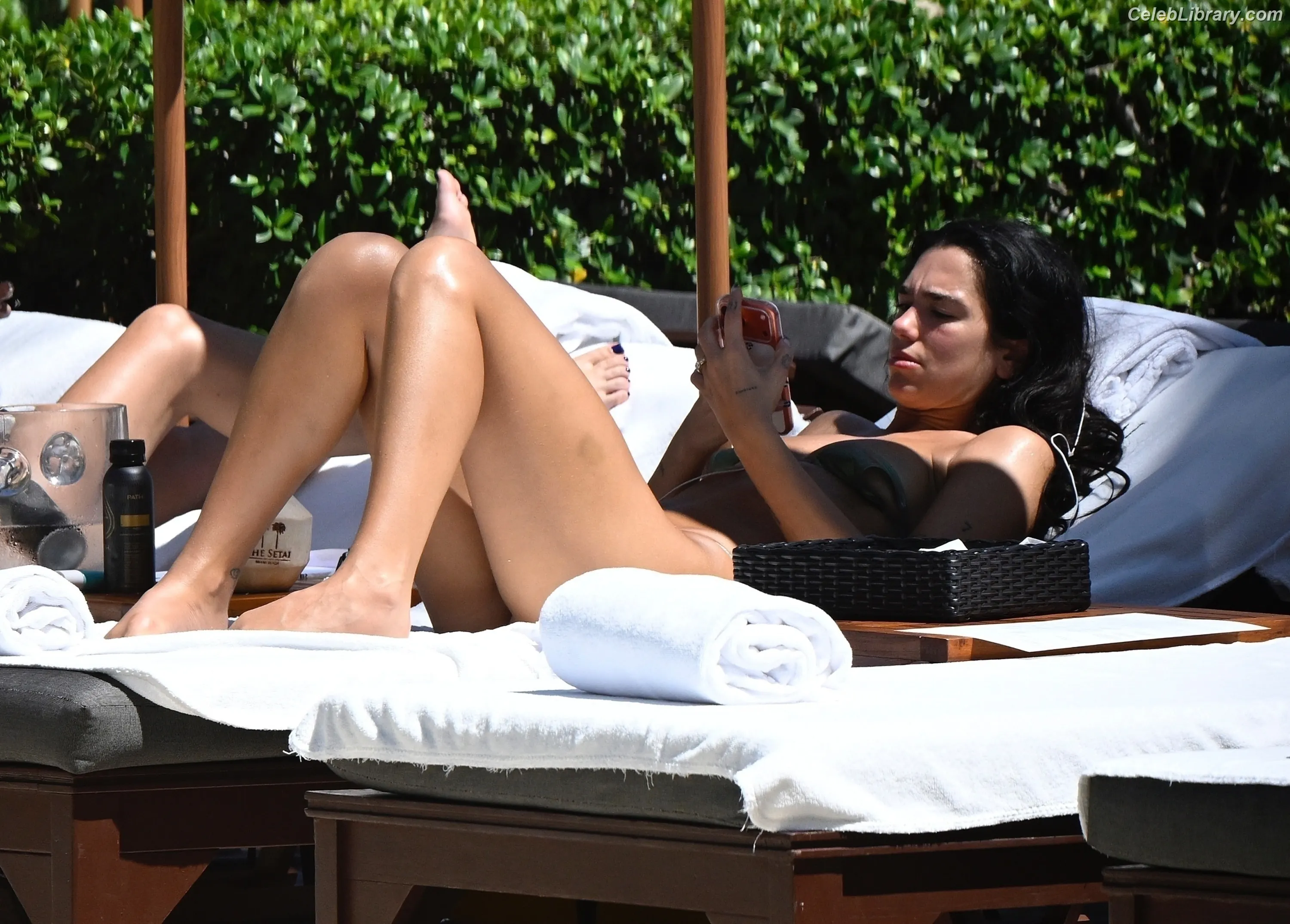 Dua Lipa photo 14 of 7813