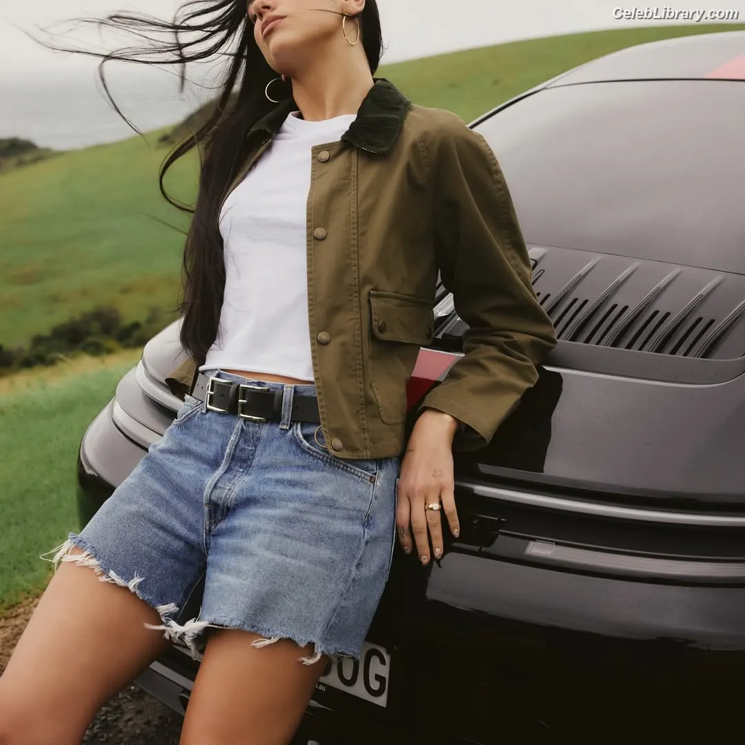 Dua Lipa photo 20 of 7813