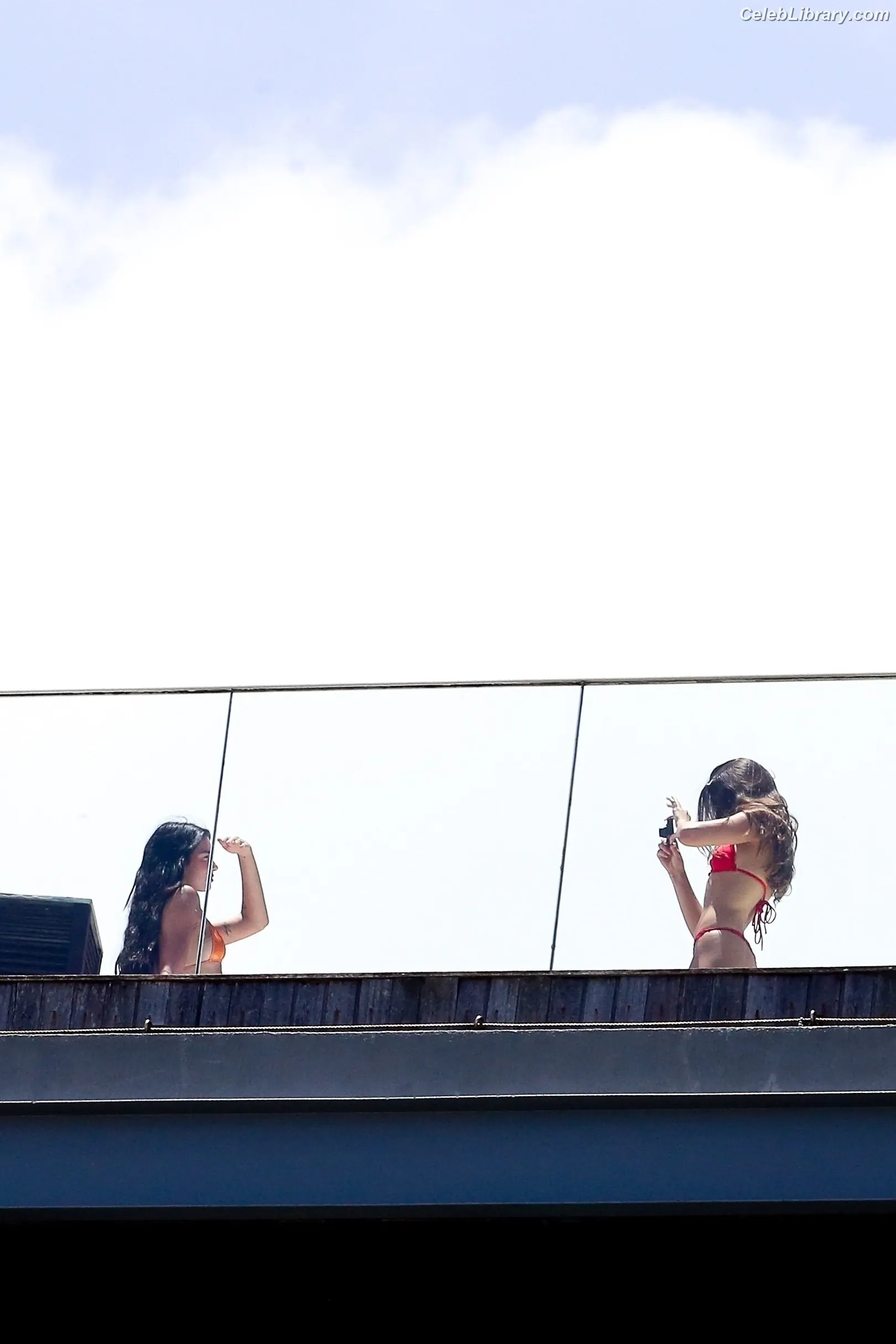 Dua Lipa photo 4 of 7813
