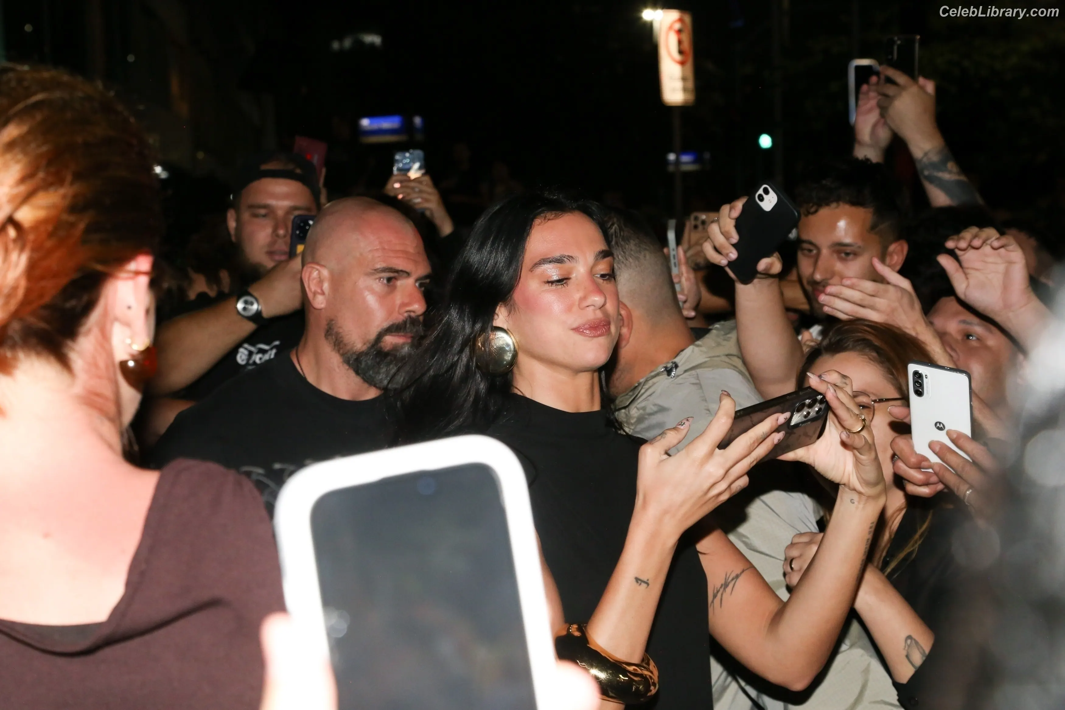 Dua Lipa photo 1 of 7813