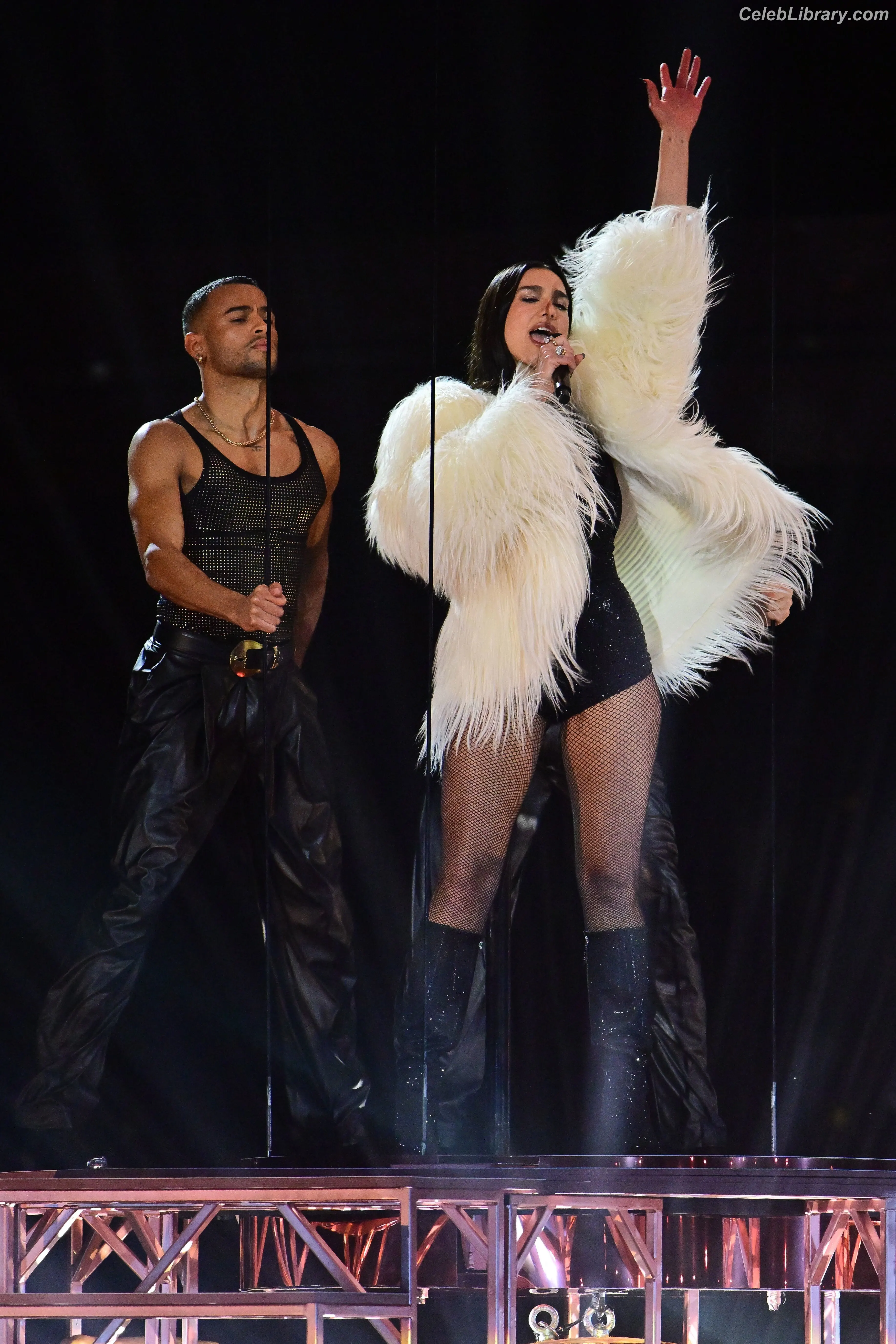 Dua Lipa photo 22 of 7813