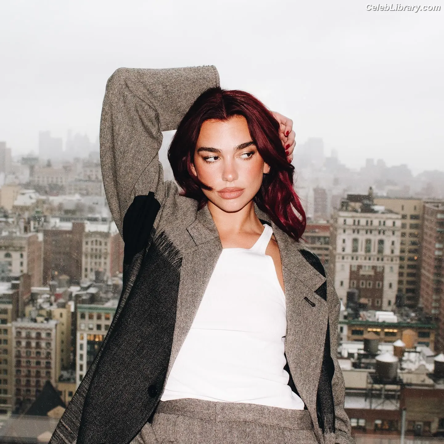 Dua Lipa photo 10 of 7813