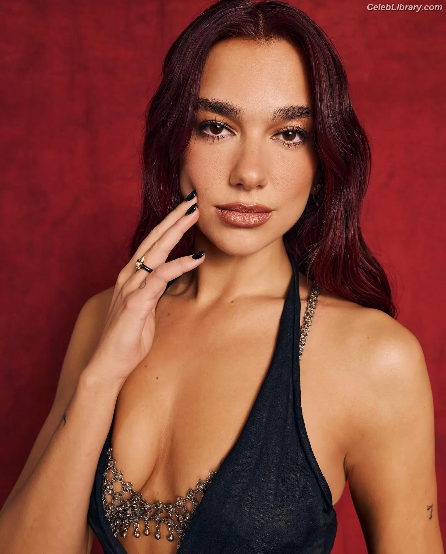 Dua Lipa photo 4 of 7813