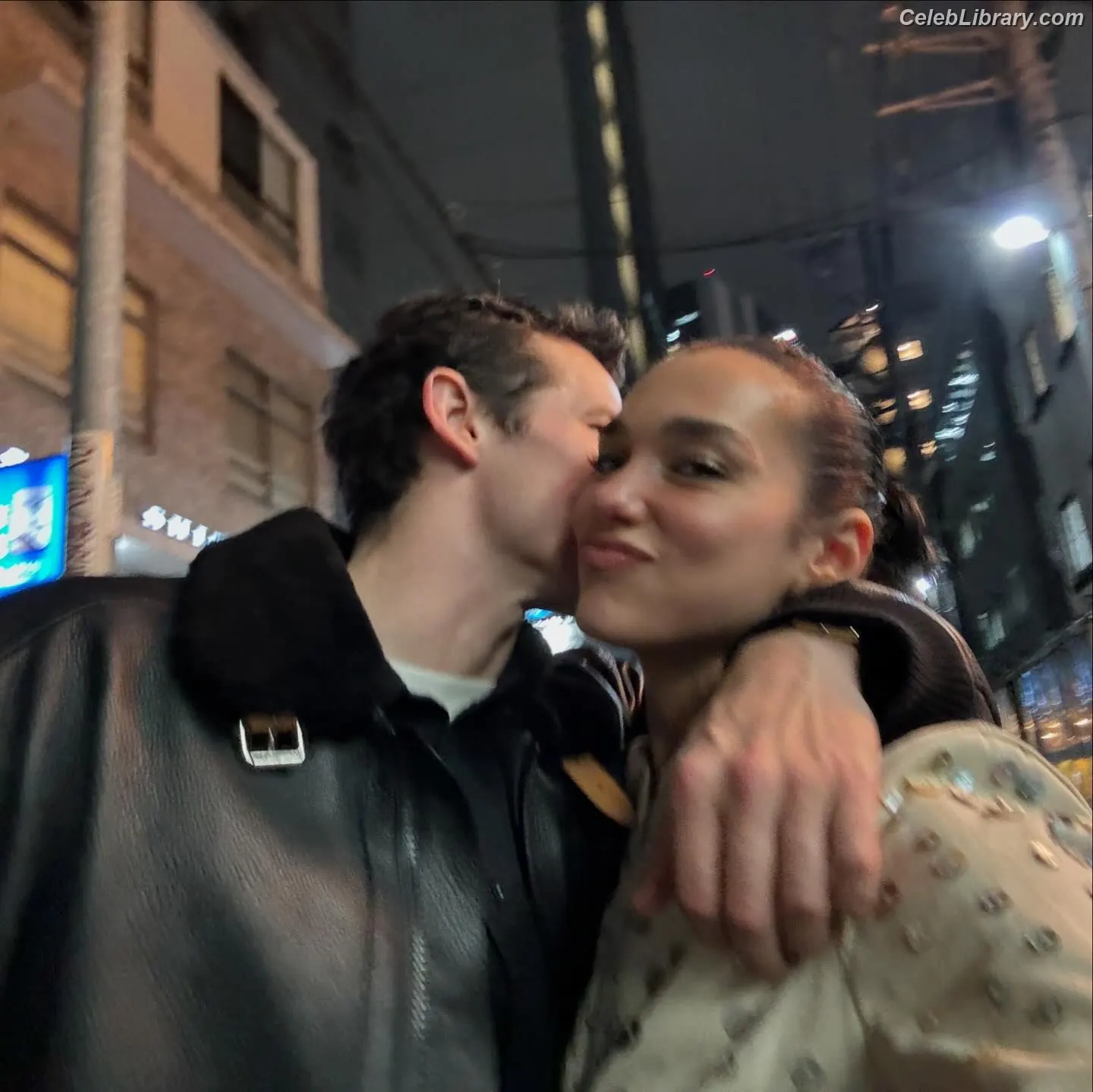 Dua Lipa photo 13 of 7813