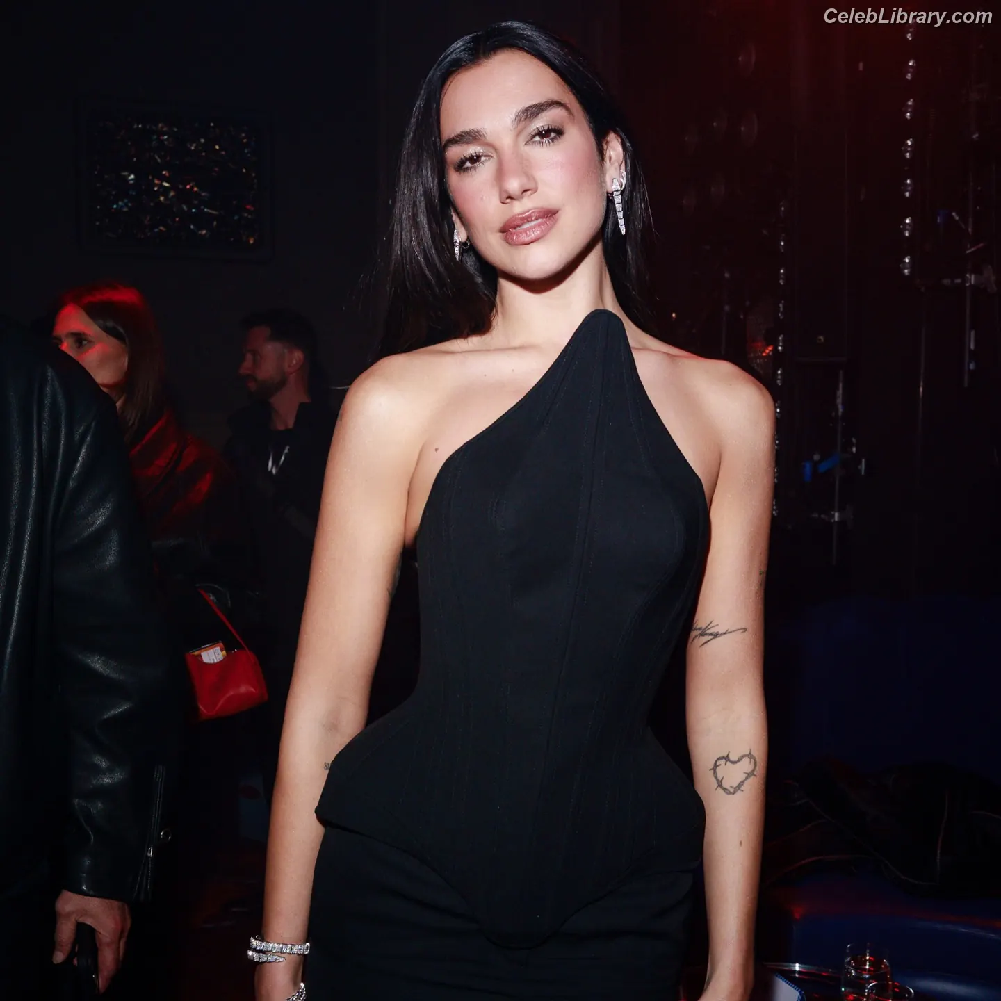 Dua Lipa photo 14 of 7813