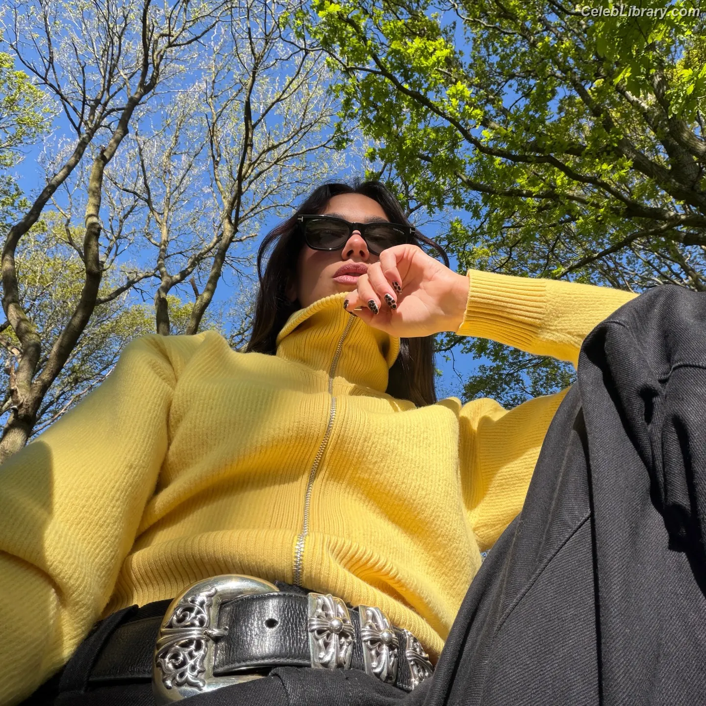 Dua Lipa photo 3 of 7813