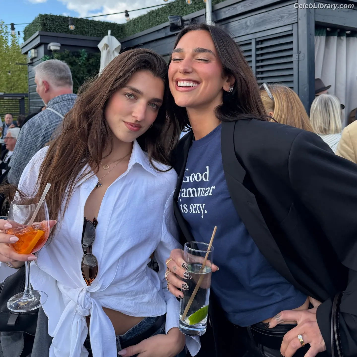 Dua Lipa photo 4 of 7813