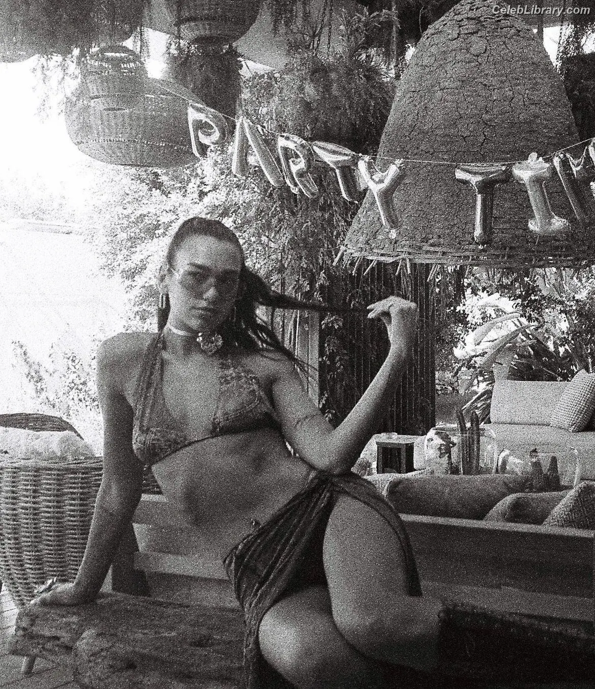 Dua Lipa photo 6 of 7813
