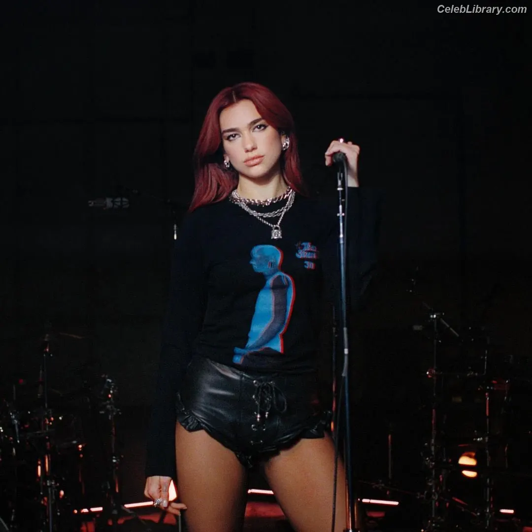 Dua Lipa photo 18 of 7813