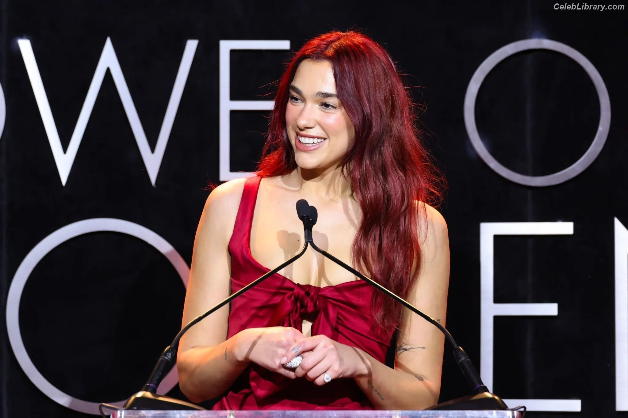 Dua Lipa photo 16 of 7813