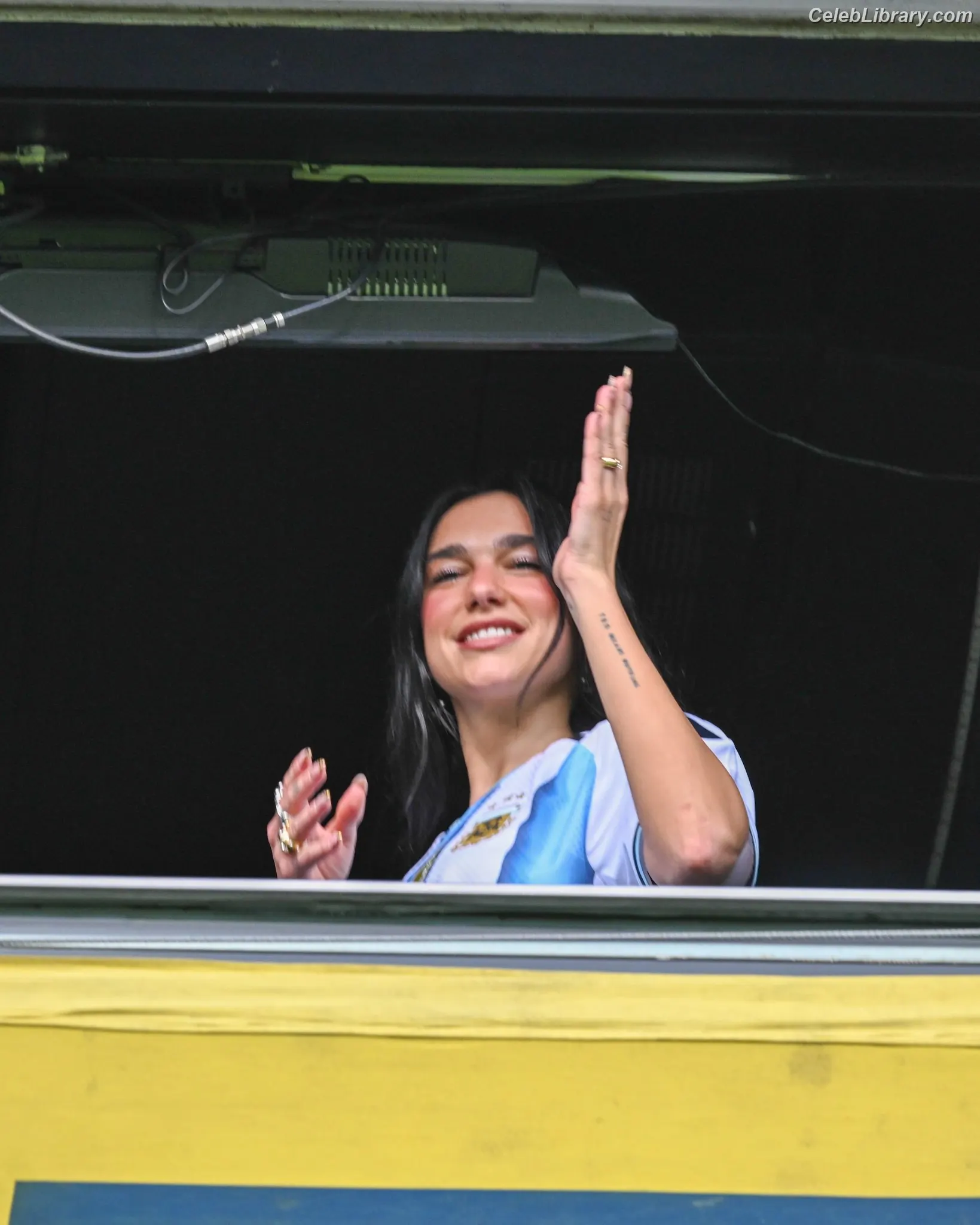 Dua Lipa photo 8 of 7813