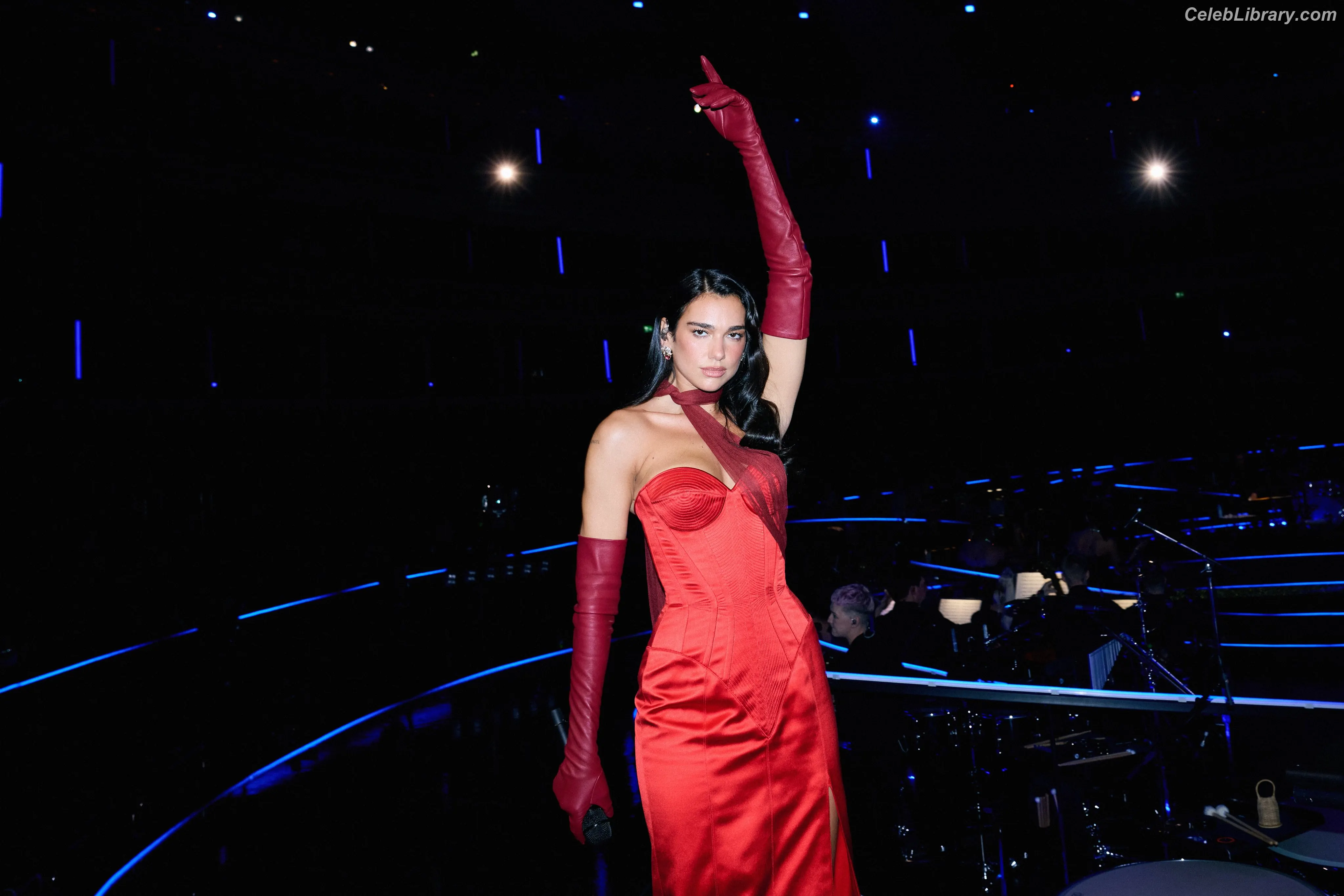 Dua Lipa photo 11 of 7813