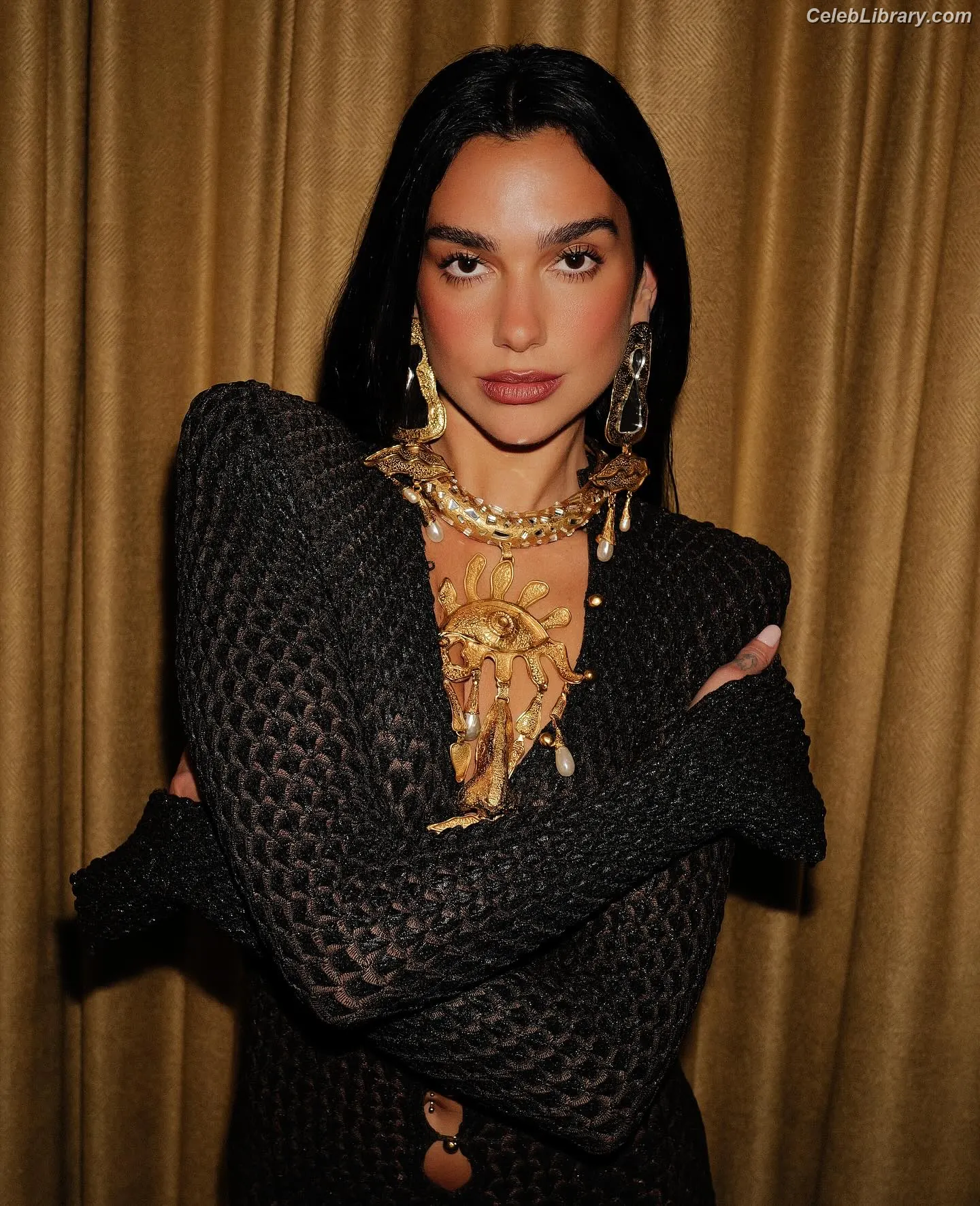 Dua Lipa photo 10 of 7813