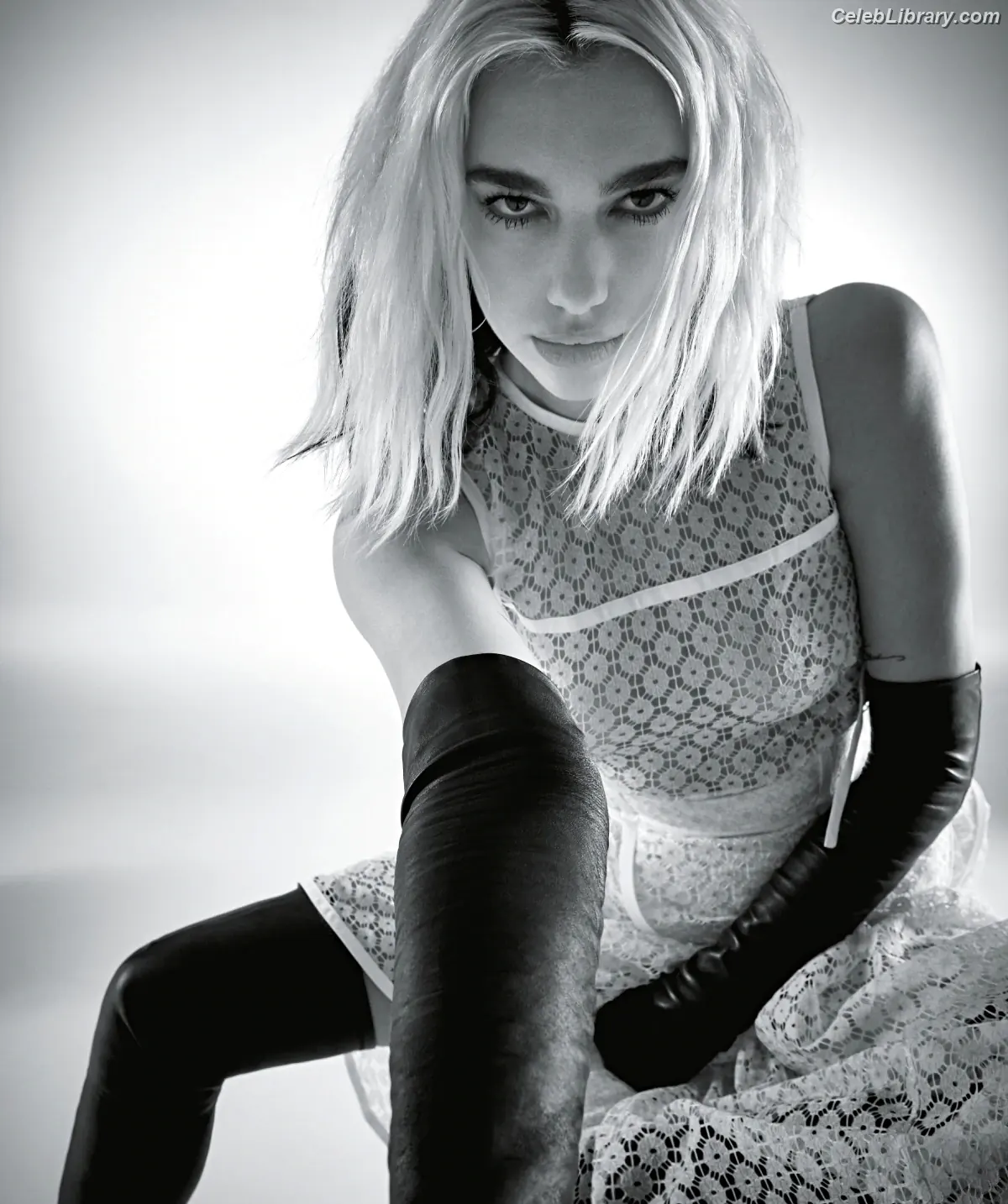 Dua Lipa photo 3 of 7813