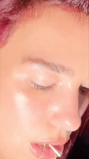 Dua Lipa photo 3 of 7813