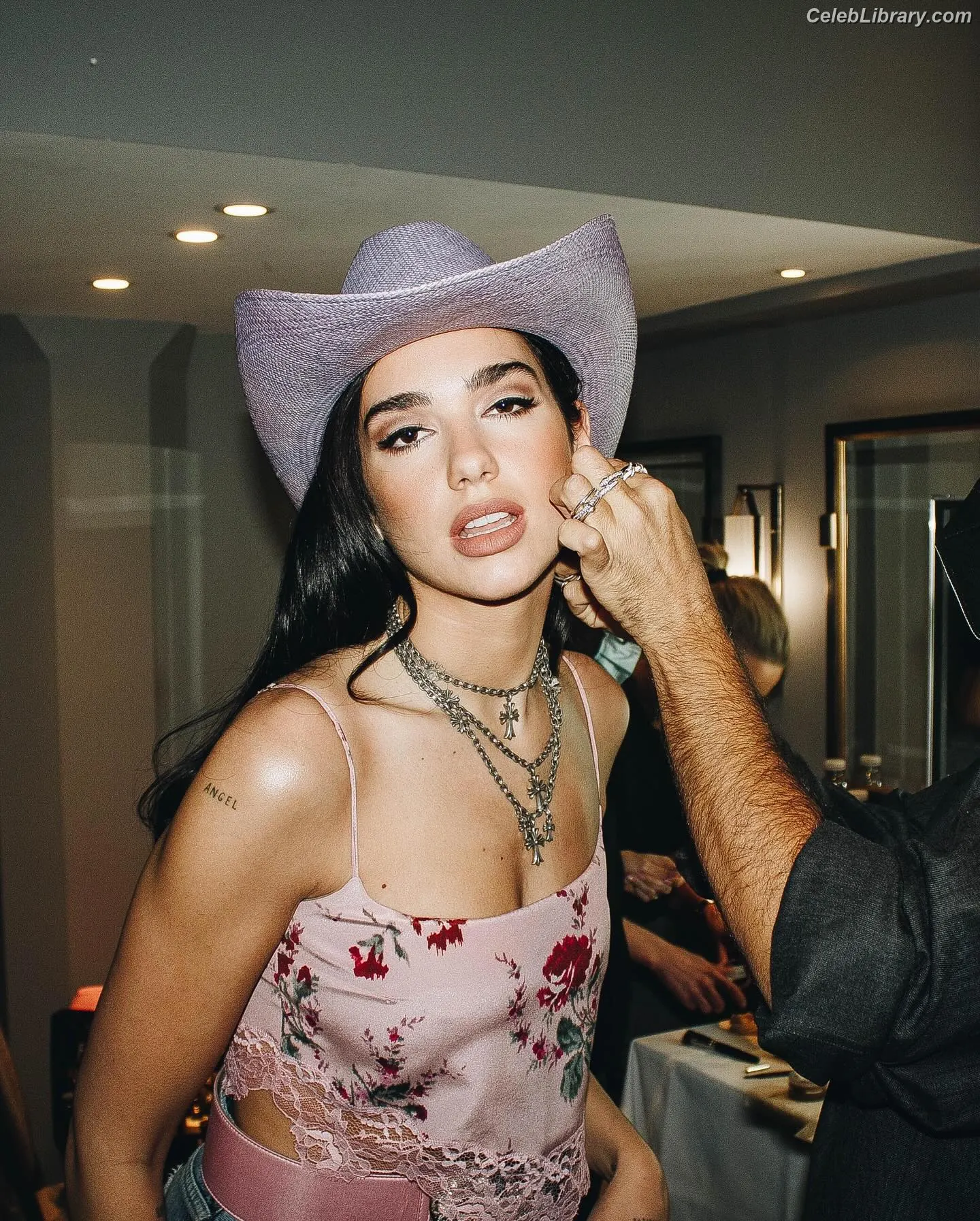 Dua Lipa photo 11 of 7813