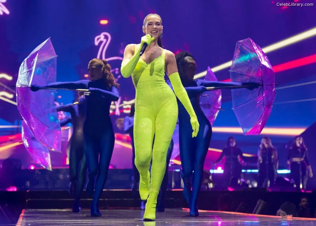 Dua Lipa photo 16 of 7813