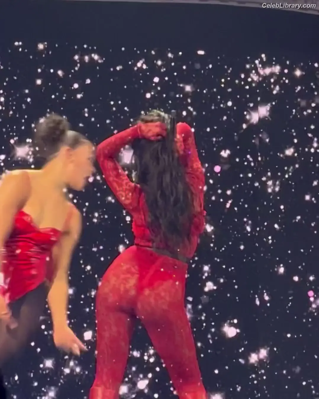 Dua Lipa photo 11 of 7813