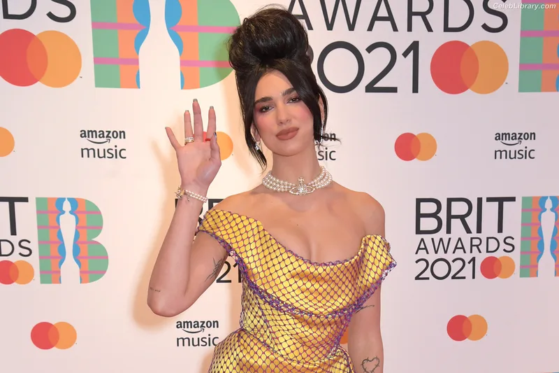 Dua Lipa photo 5 of 7804