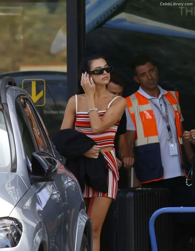 Dua Lipa photo 6 of 7804