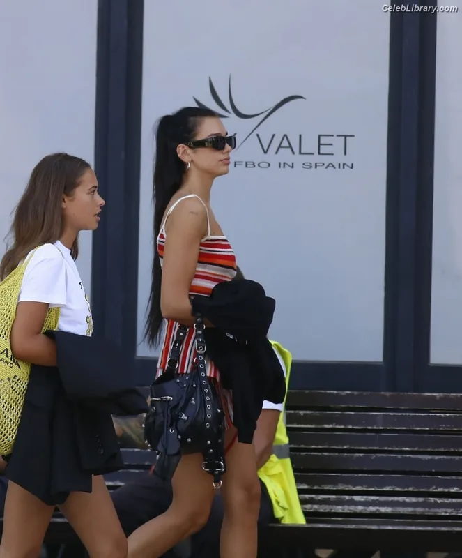 Dua Lipa photo 13 of 7804