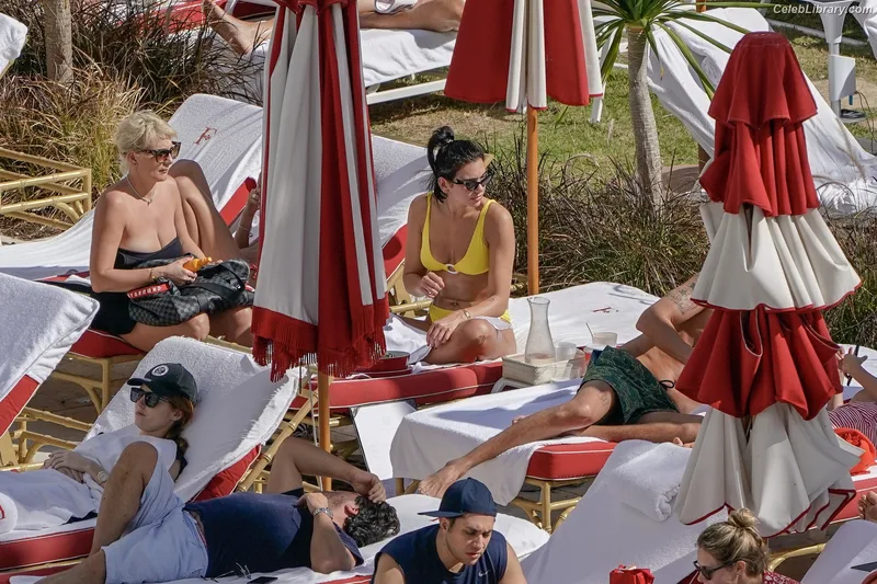Dua Lipa photo 18 of 7804