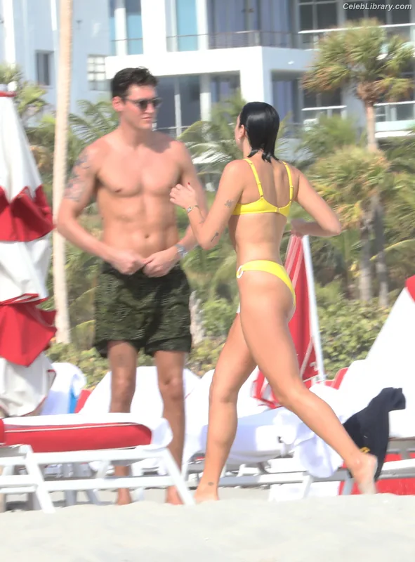 Dua Lipa photo 20 of 7804