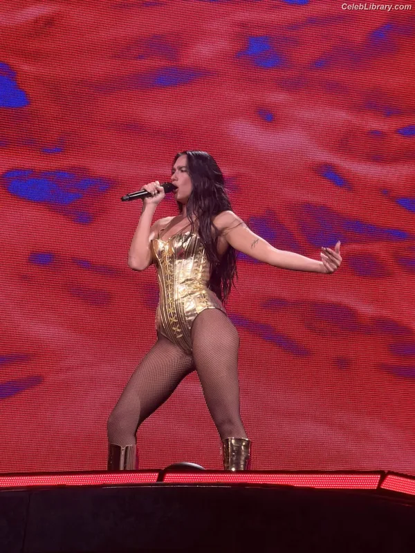 Dua Lipa photo 14 of 7804