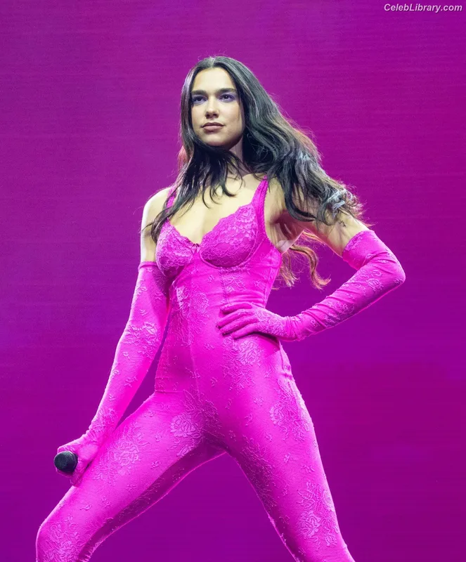 Dua Lipa photo 21 of 7804