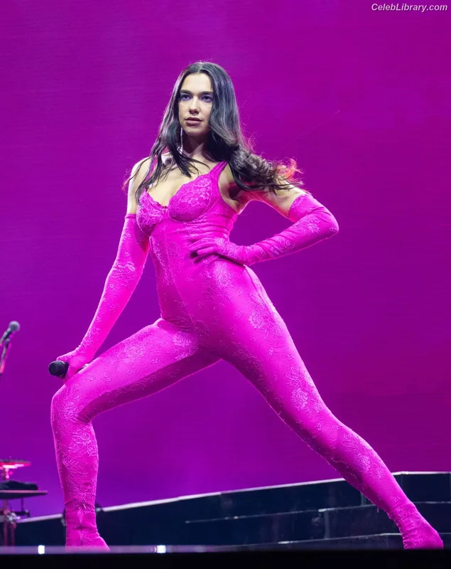 Dua Lipa photo 22 of 7804