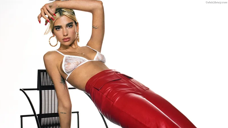 Dua Lipa photo 14 of 7804