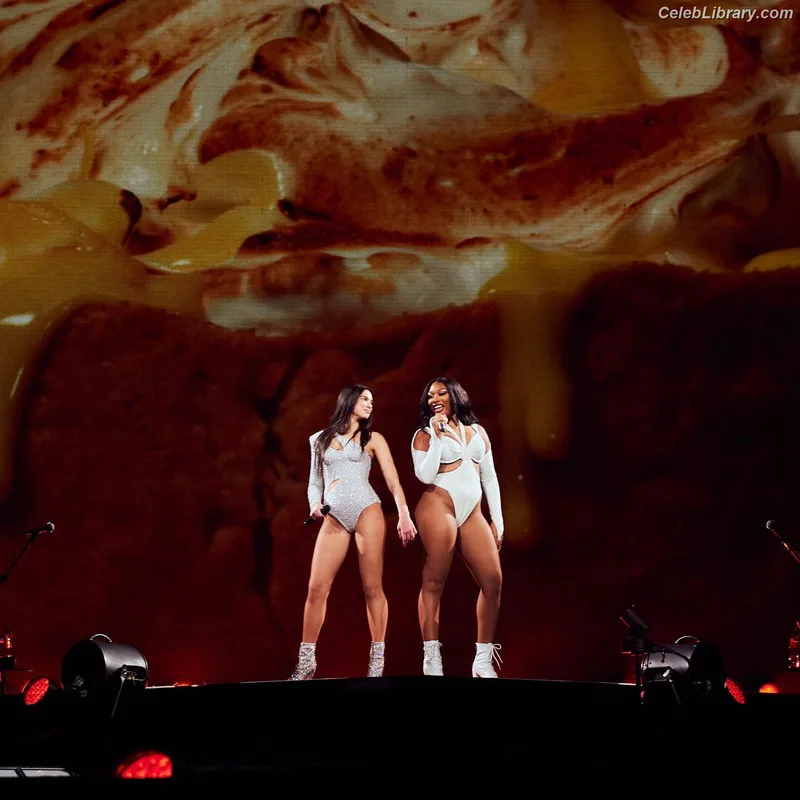 Dua Lipa photo 22 of 7804