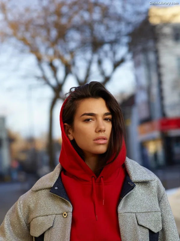 Dua Lipa photo 7 of 7804