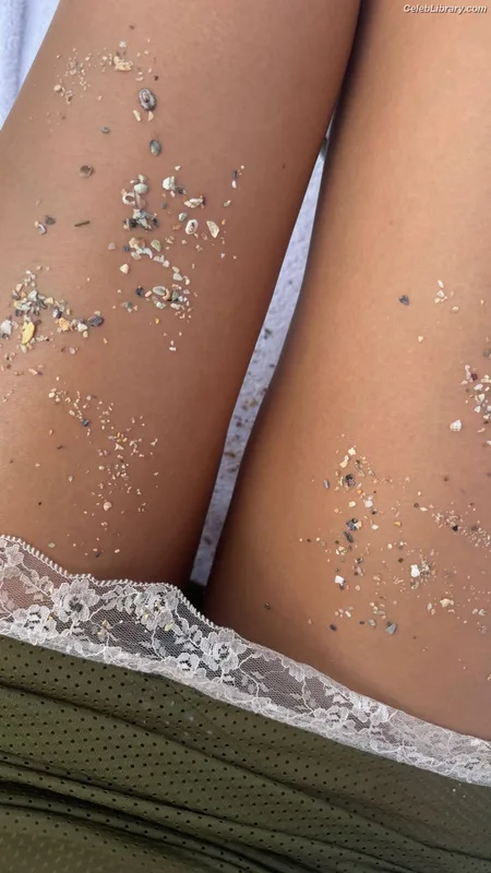 Dua Lipa photo 15 of 7804
