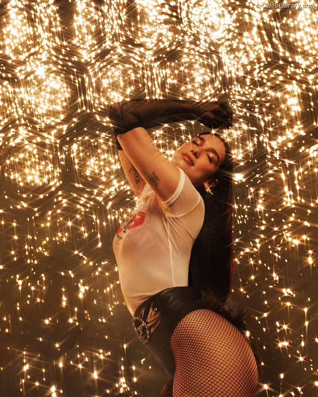 Dua Lipa photo 21 of 7804
