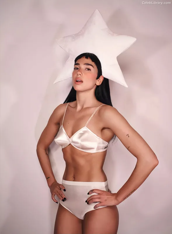 Dua Lipa photo 13 of 7804