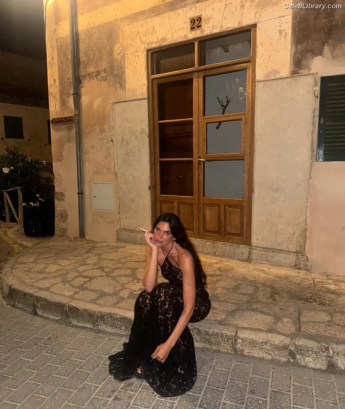 Dua Lipa photo 6 of 7804