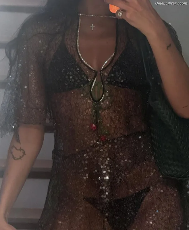 Dua Lipa photo 12 of 7804
