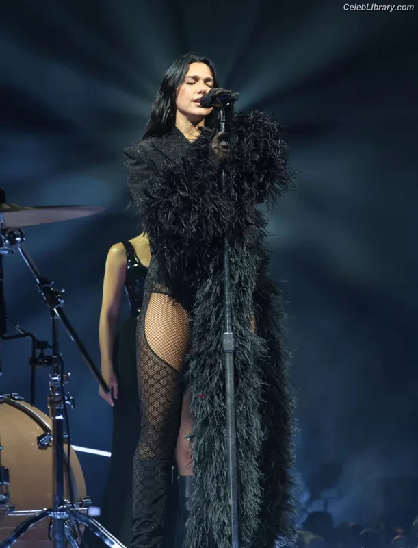 Dua Lipa photo 6 of 7804