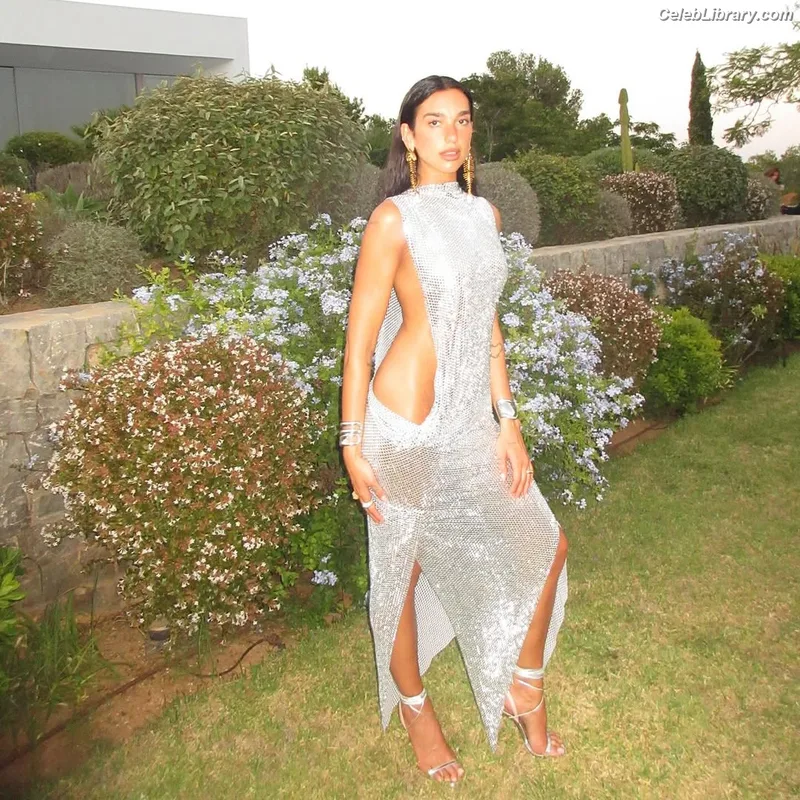 Dua Lipa photo 11 of 7804