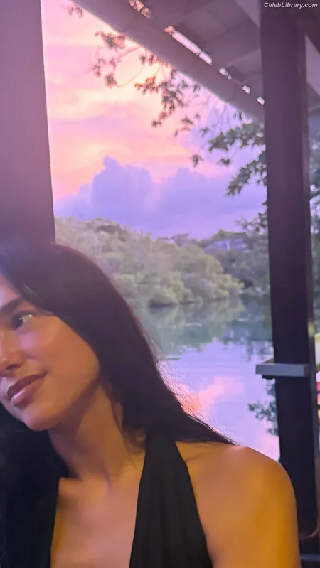 Dua Lipa photo 24 of 7804