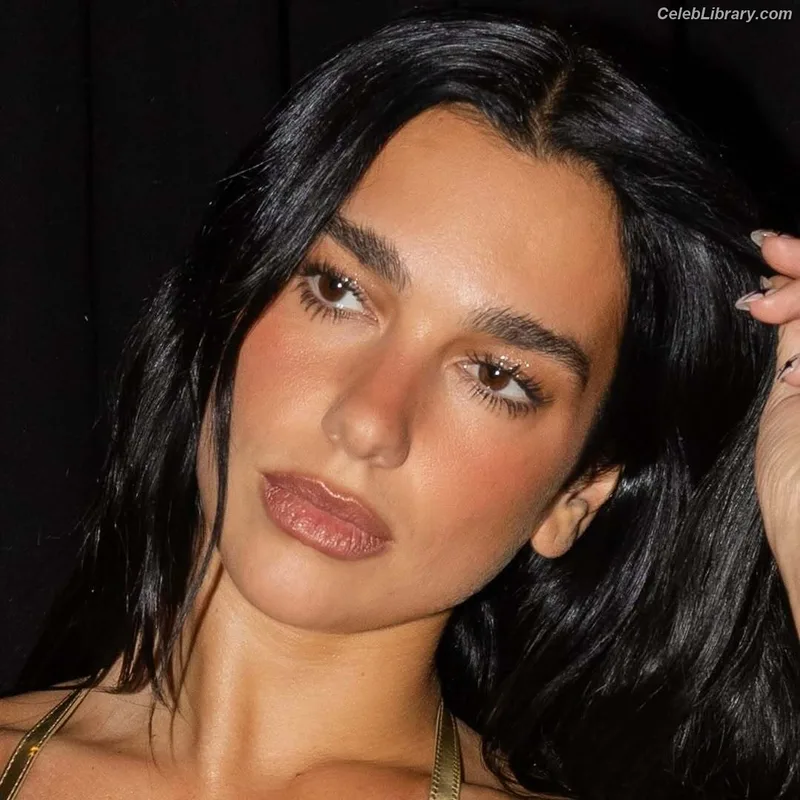 Dua Lipa photo 13 of 7804