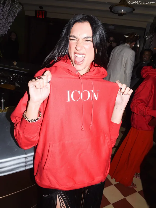 Dua Lipa photo 19 of 7804