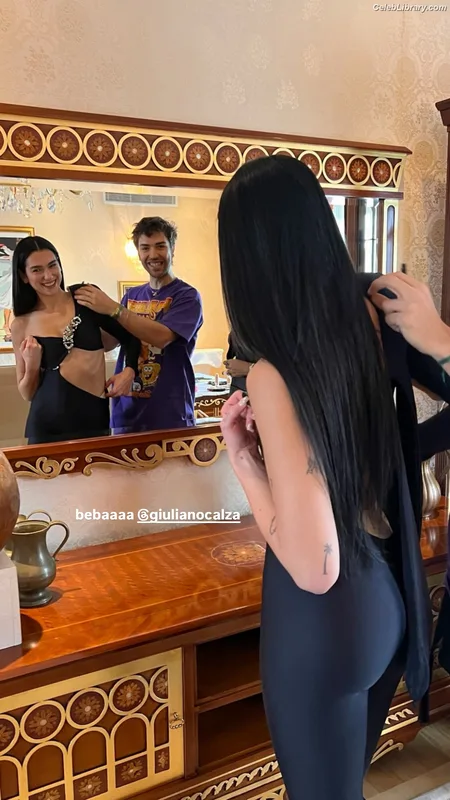 Dua Lipa photo 8 of 7804