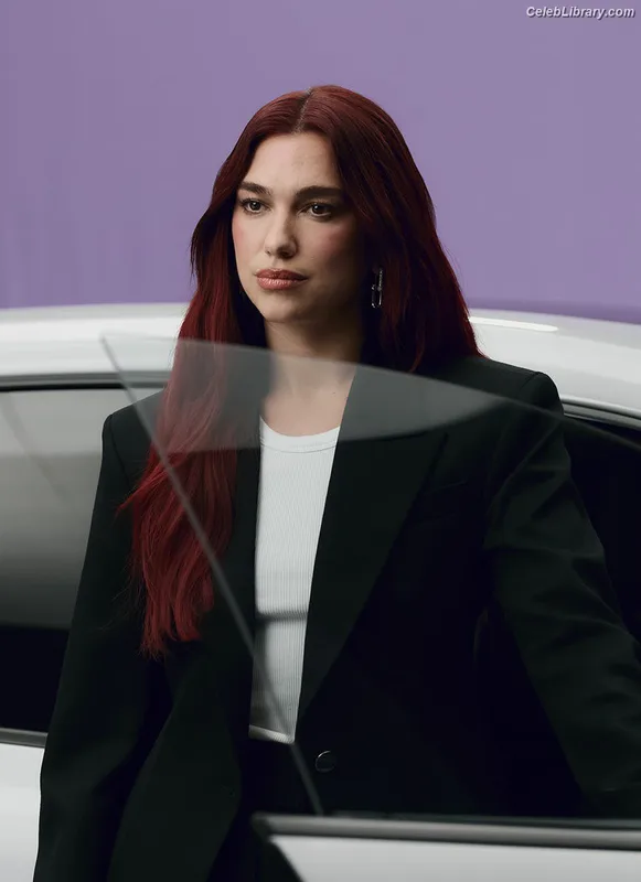 Dua Lipa photo 4 of 7804