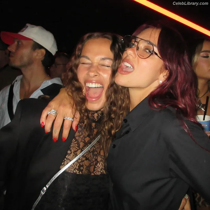 Dua Lipa photo 5 of 7804