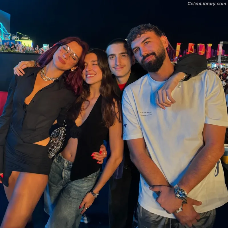 Dua Lipa photo 11 of 7804