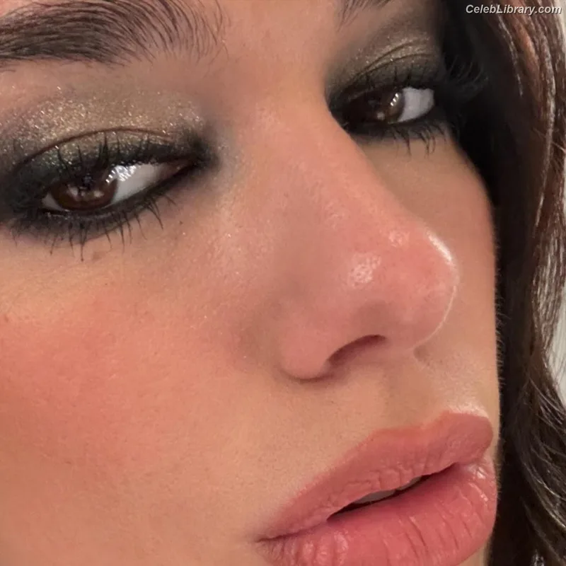 Dua Lipa photo 20 of 7804