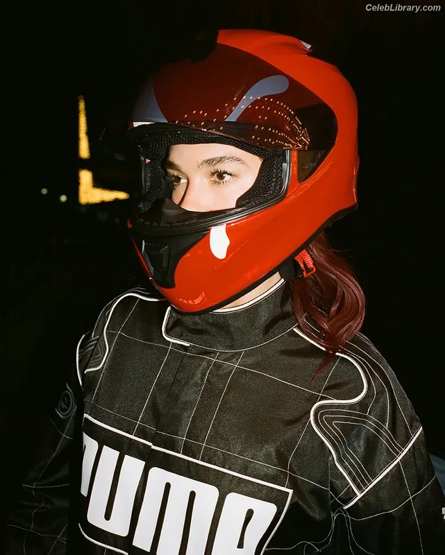 Dua Lipa photo 5 of 7804