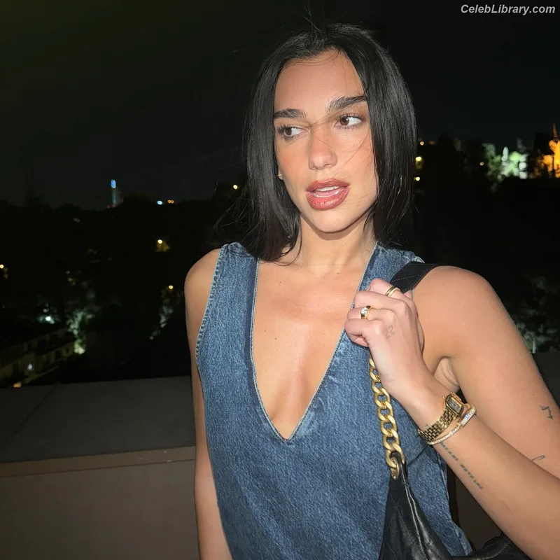 Dua Lipa photo 13 of 7804